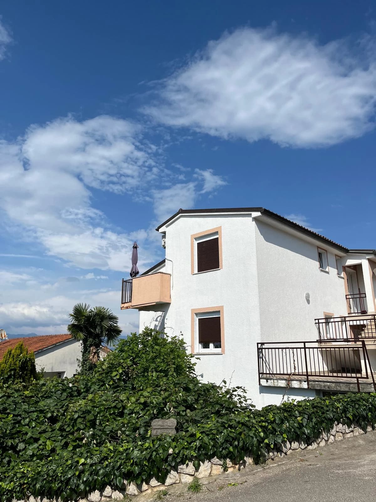 Overall view of the guesthouse